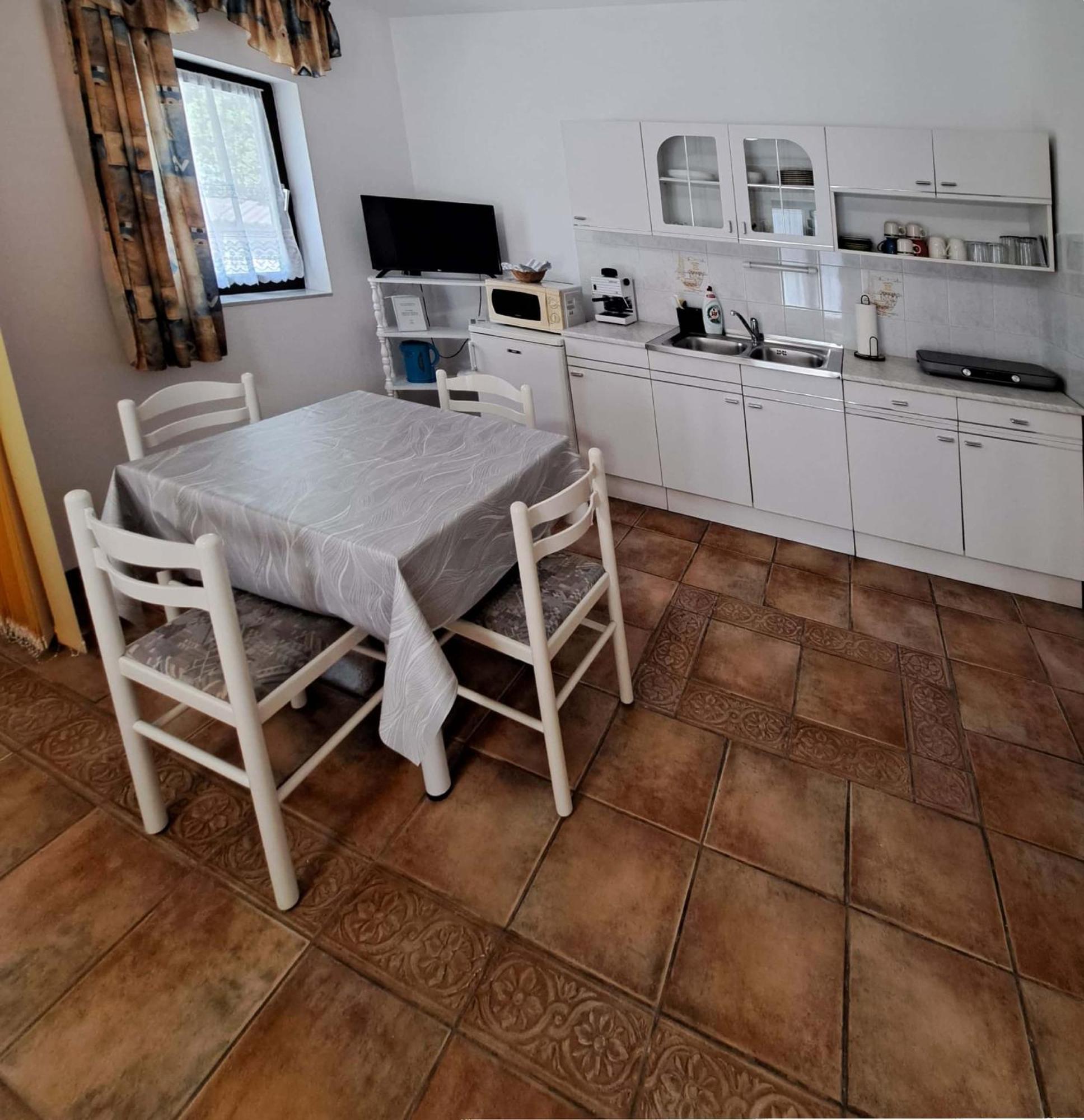 Istvan Apartmanok ケストヘイ エクステリア 写真